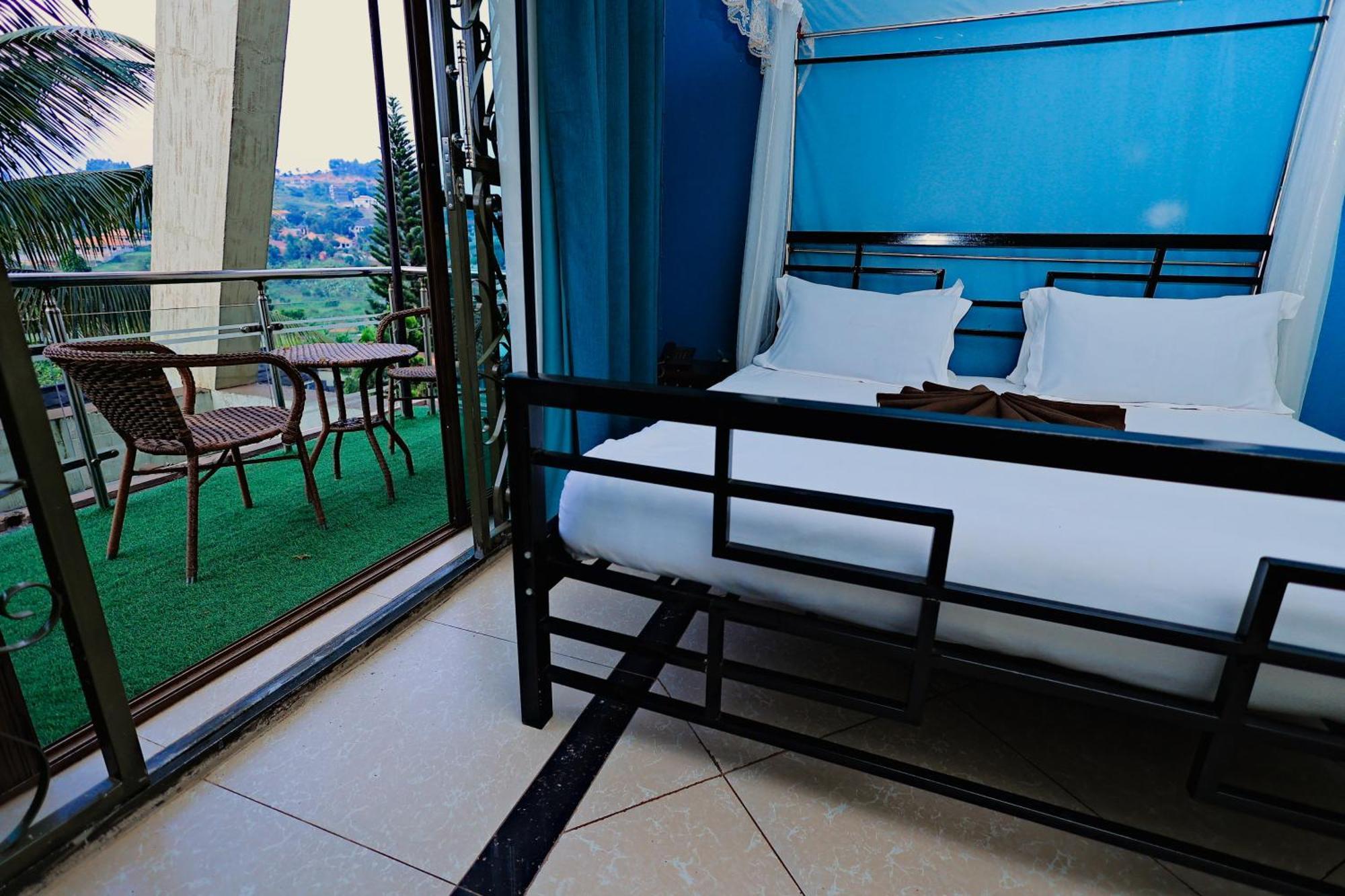 Shine Country Resort Hotel Naziba ภายนอก รูปภาพ