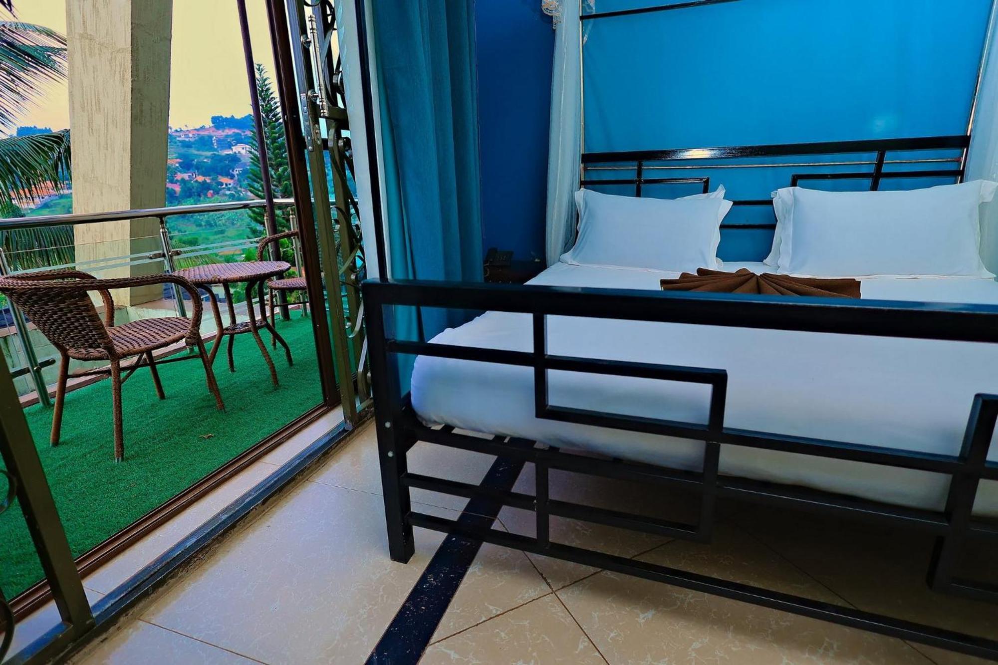 Shine Country Resort Hotel Naziba ภายนอก รูปภาพ