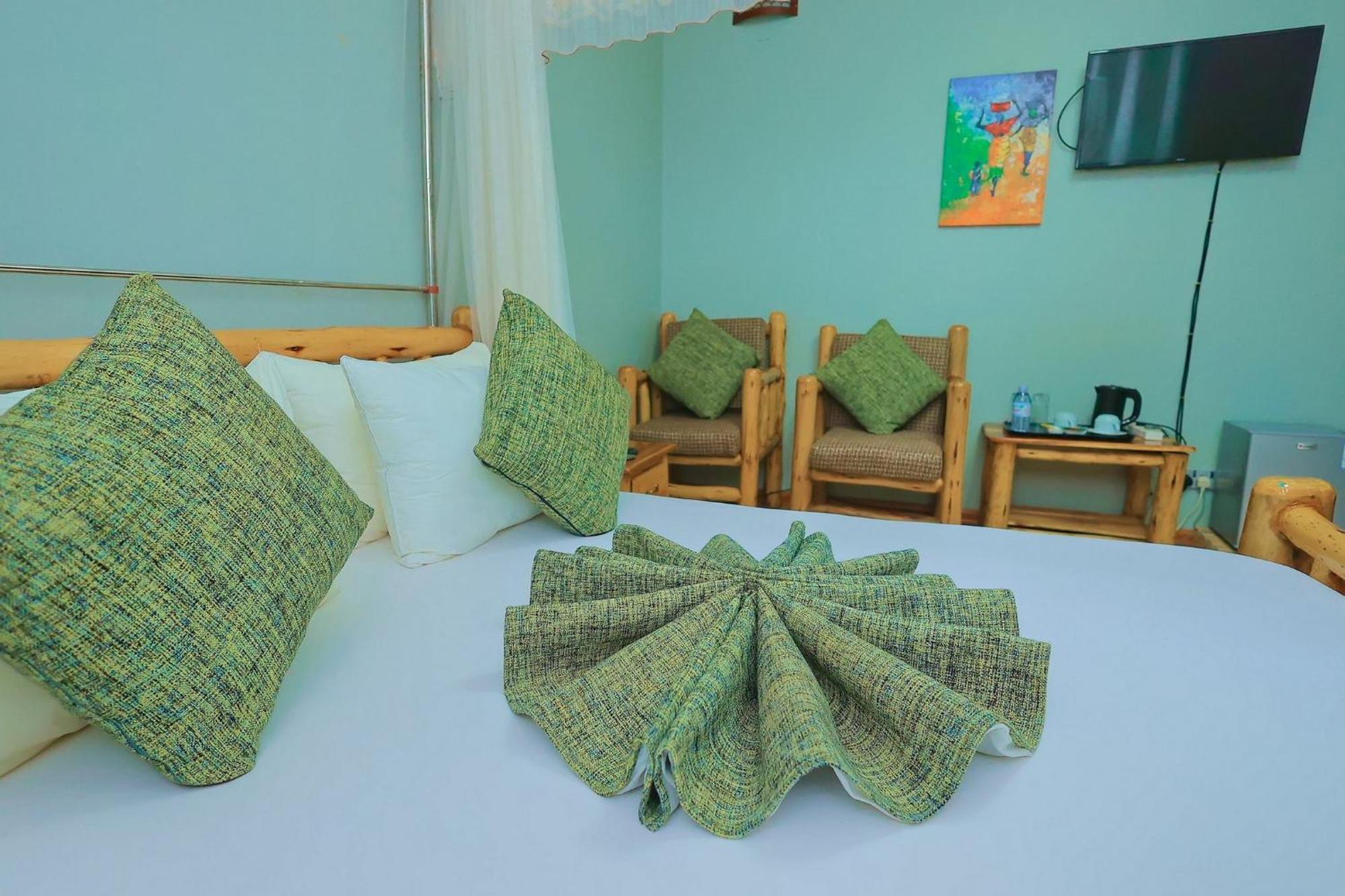 Shine Country Resort Hotel Naziba ภายนอก รูปภาพ